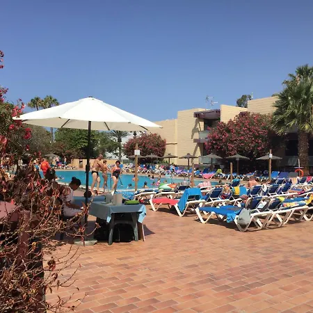 In Villaggio Vacanza Tenerife Sud *